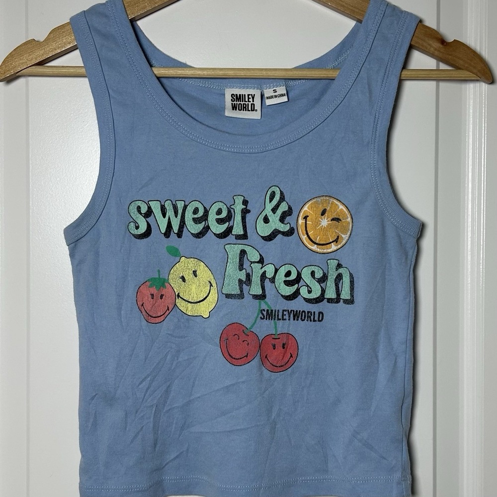 SmileyWorld Cotton Blend Blue Sweet & Fresh Fruit Graphic Print Cropped Tank Top